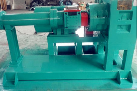 橡膠擠出機(jī)的溫度怎么控制？